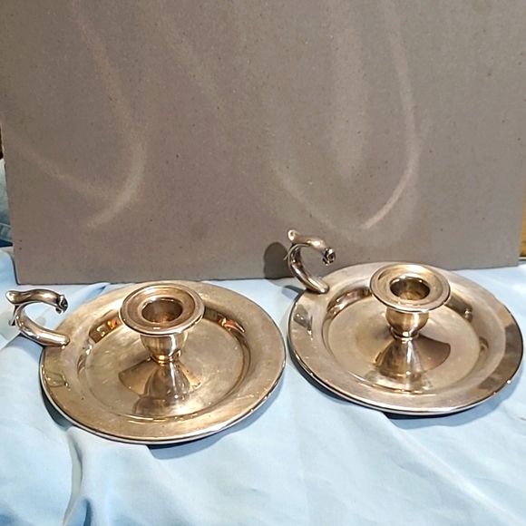 Pr Chamber Candlesticks,  Silverplated by Oneida, Meas. 1 1/2" X 5", - Picture 1 of 4